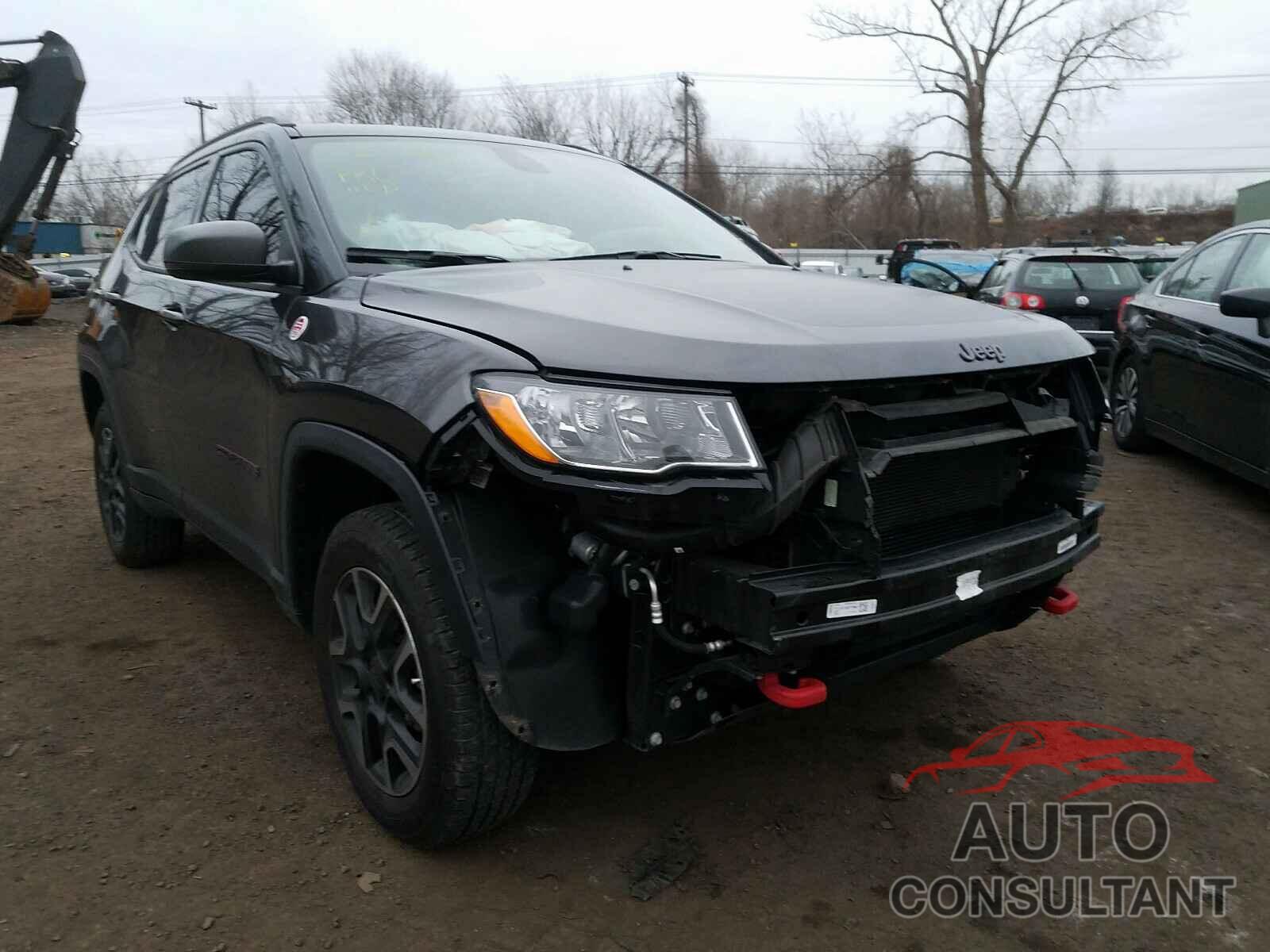 JEEP COMPASS 2019 - 3C4NJDDB3KT667754