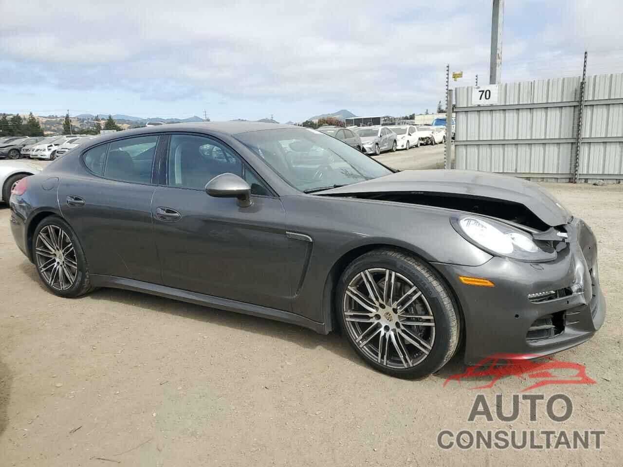 PORSCHE PANAMERA 2015 - WP0AA2A77FL005700
