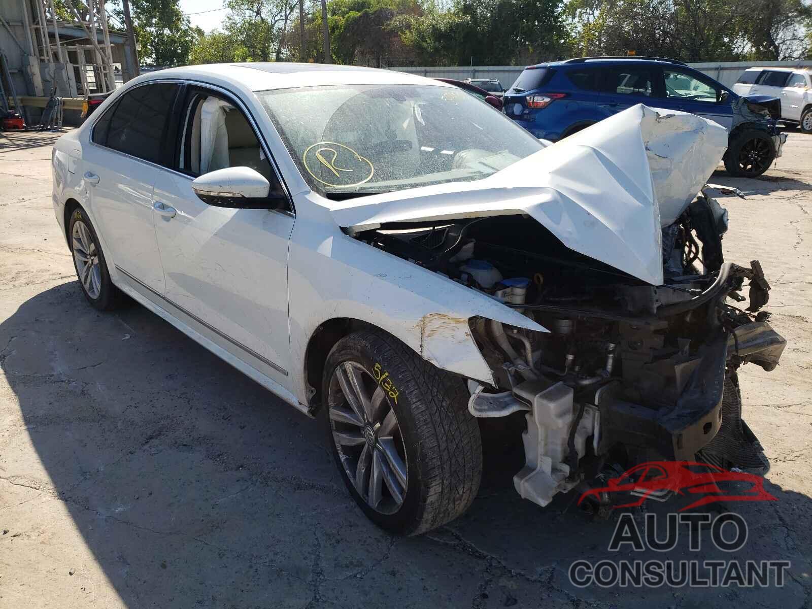 VOLKSWAGEN PASSAT 2017 - 1VWGT7A36HC009526