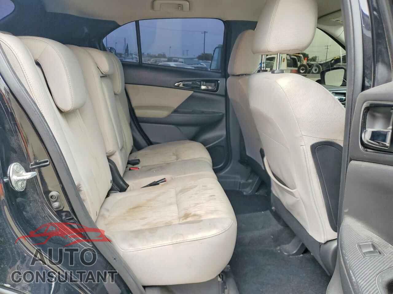 MITSUBISHI ECLIPSE 2018 - JA4AT5AA1JZ039302