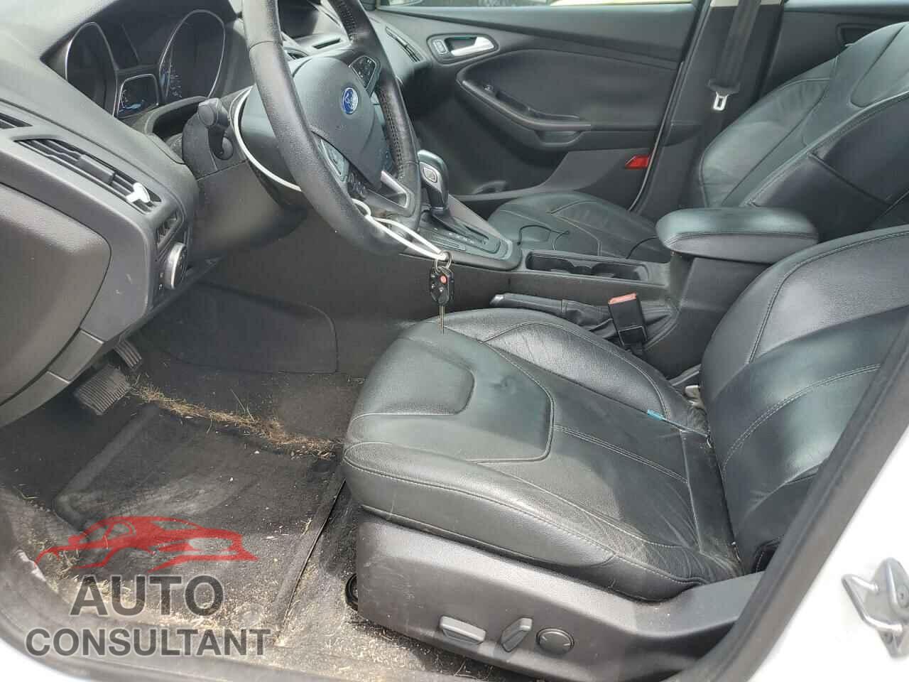FORD FOCUS 2016 - 1FADP3F26GL287849