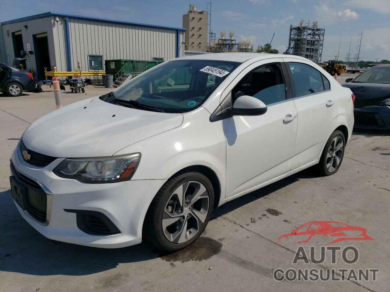 CHEVROLET SONIC 2017 - 1G1JF5SBXH4111781