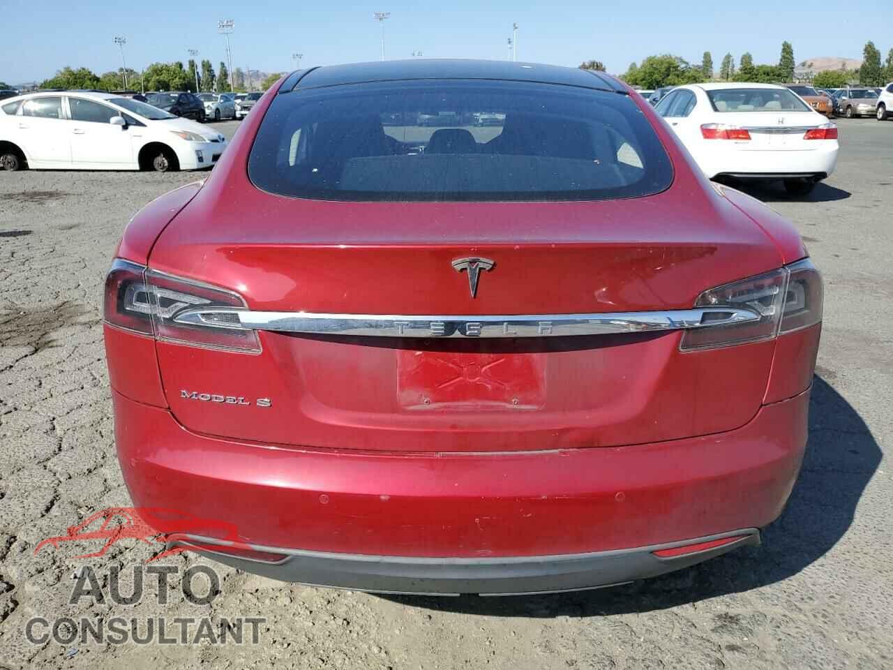 TESLA MODEL S 2016 - 5YJSA1E29GF136824