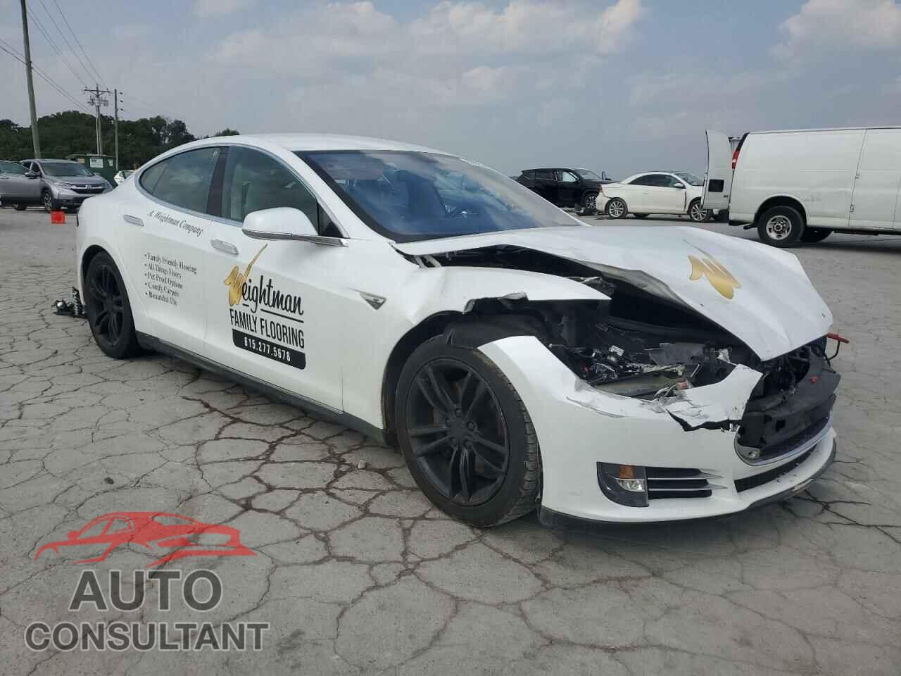TESLA MODEL S 2013 - 5YJSA1DP3DFP14019