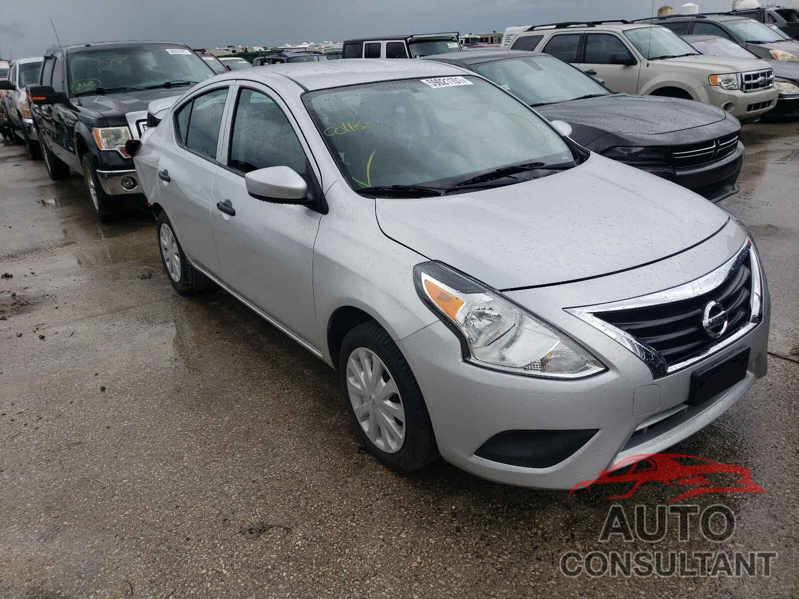 NISSAN VERSA 2018 - 3N1CN7AP3JL888320