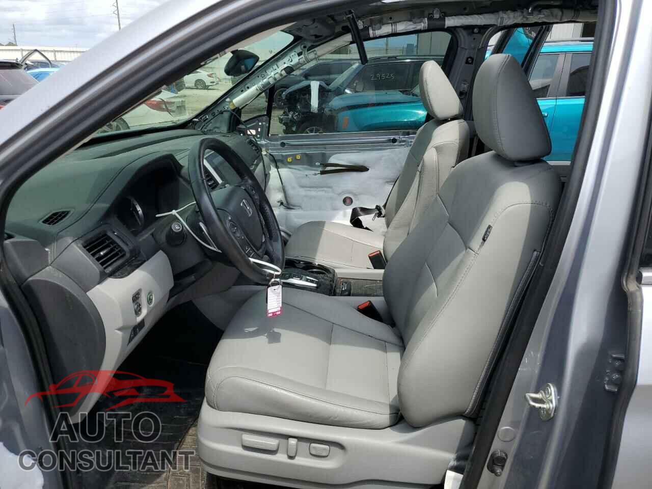 HONDA PILOT 2017 - 5FNYF5H90HB045261