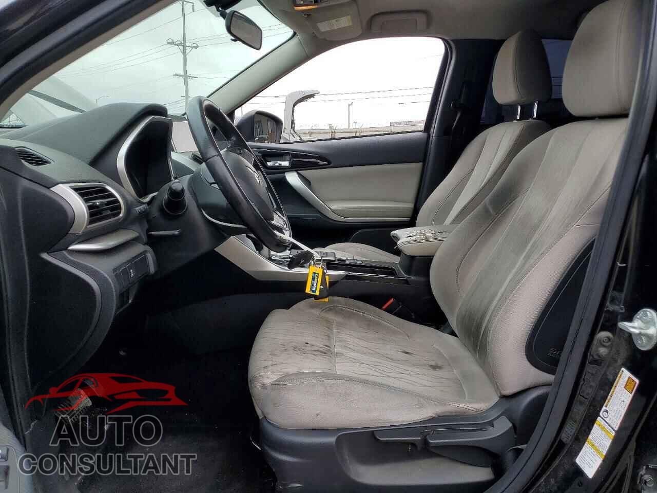MITSUBISHI ECLIPSE 2018 - JA4AT5AA1JZ039302