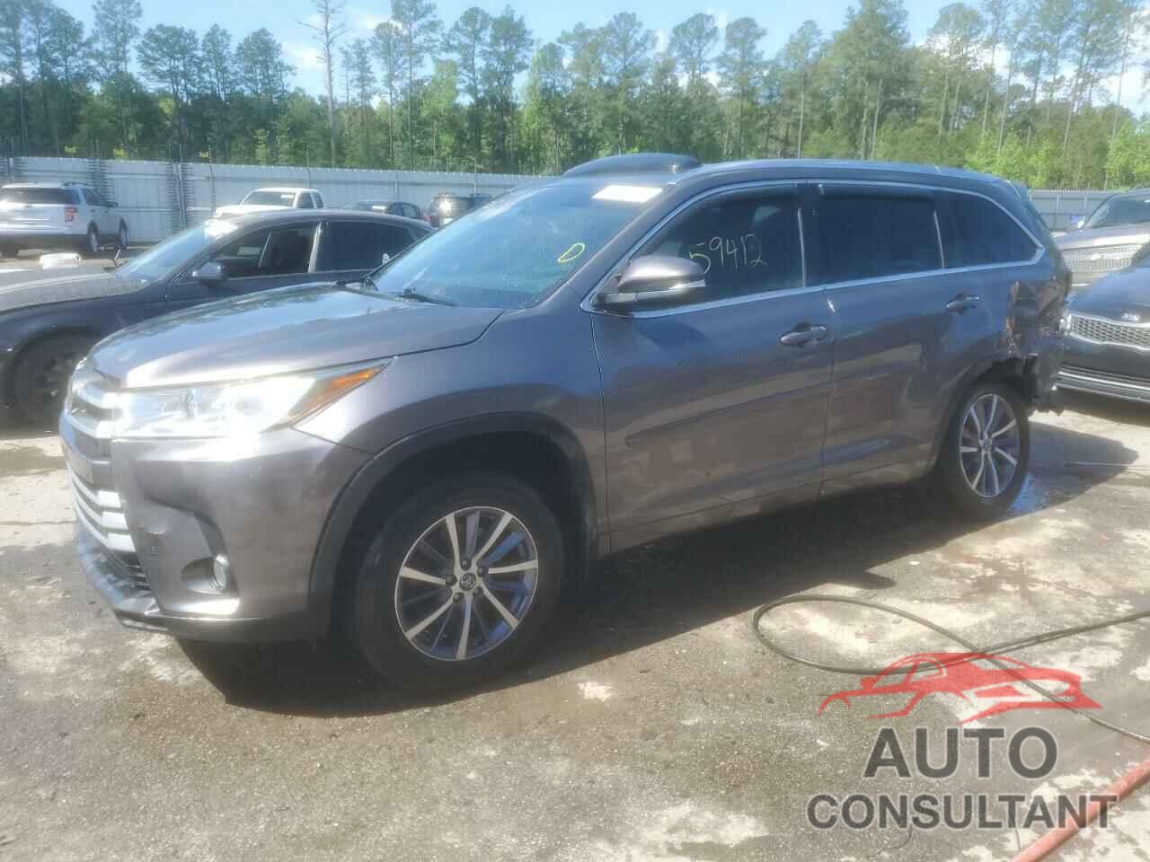 TOYOTA HIGHLANDER 2018 - 5TDJZRFH1JS562354