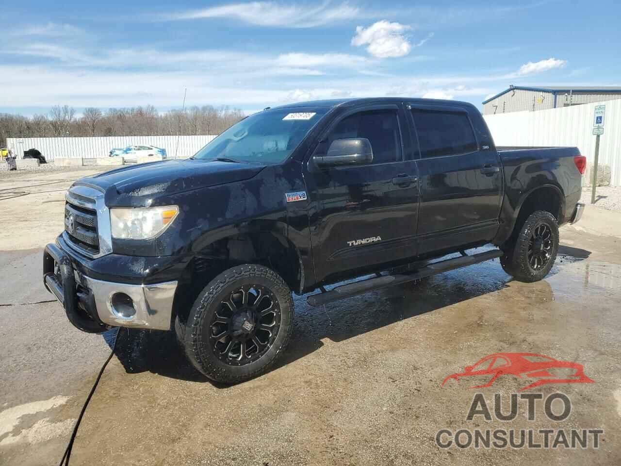TOYOTA TUNDRA 2011 - 5TFDW5F17BX177104