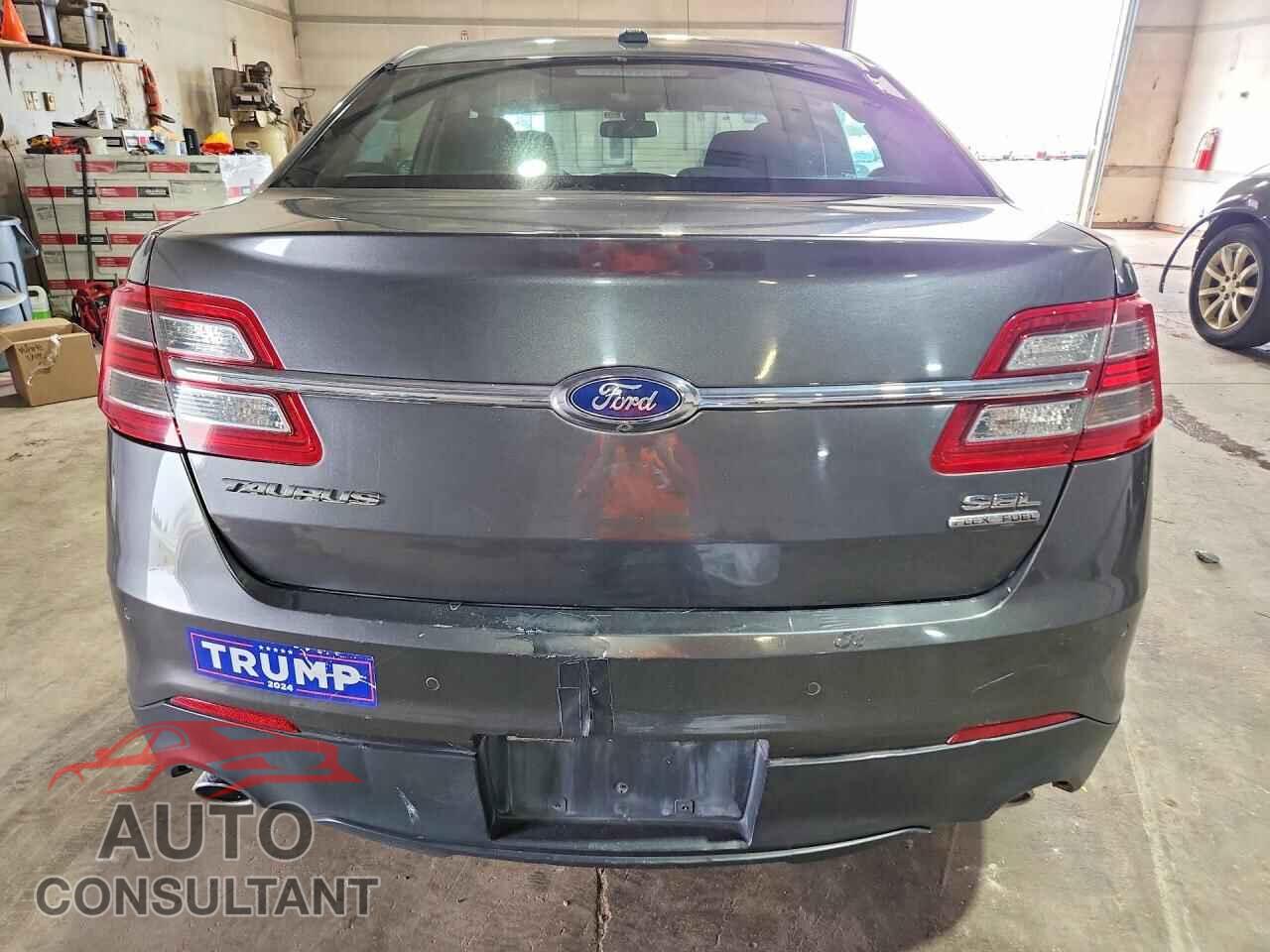 FORD TAURUS 2015 - 1FAHP2E84FG182011