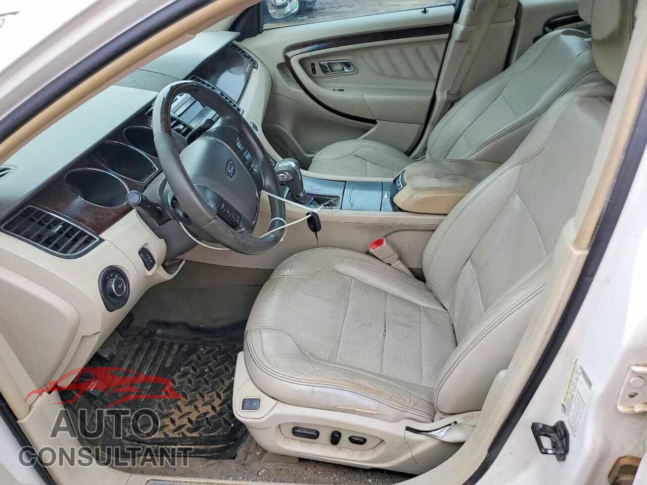 FORD TAURUS 2011 - 1FAHP2FW2BG102499