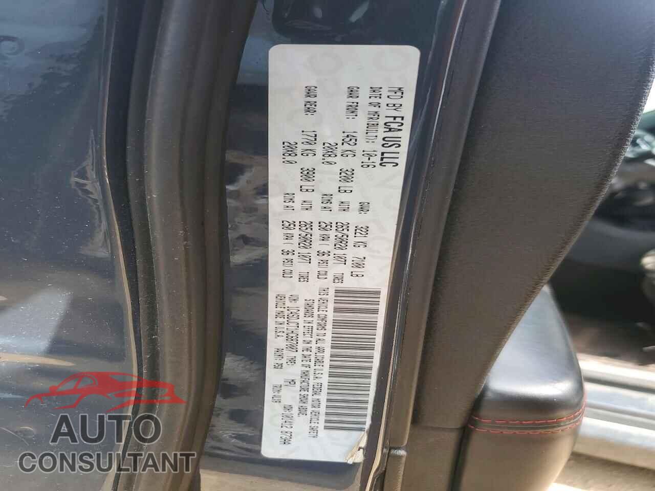 DODGE DURANGO 2017 - 1C4SDJCT1HC687007