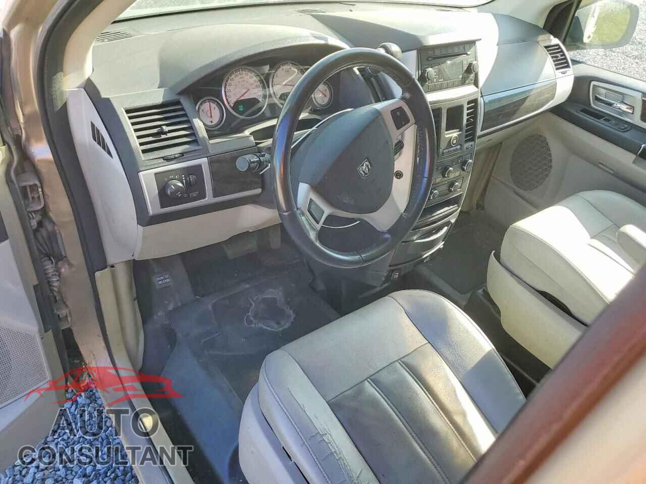 DODGE CARAVAN 2010 - 2D4RN5DX7AR294231