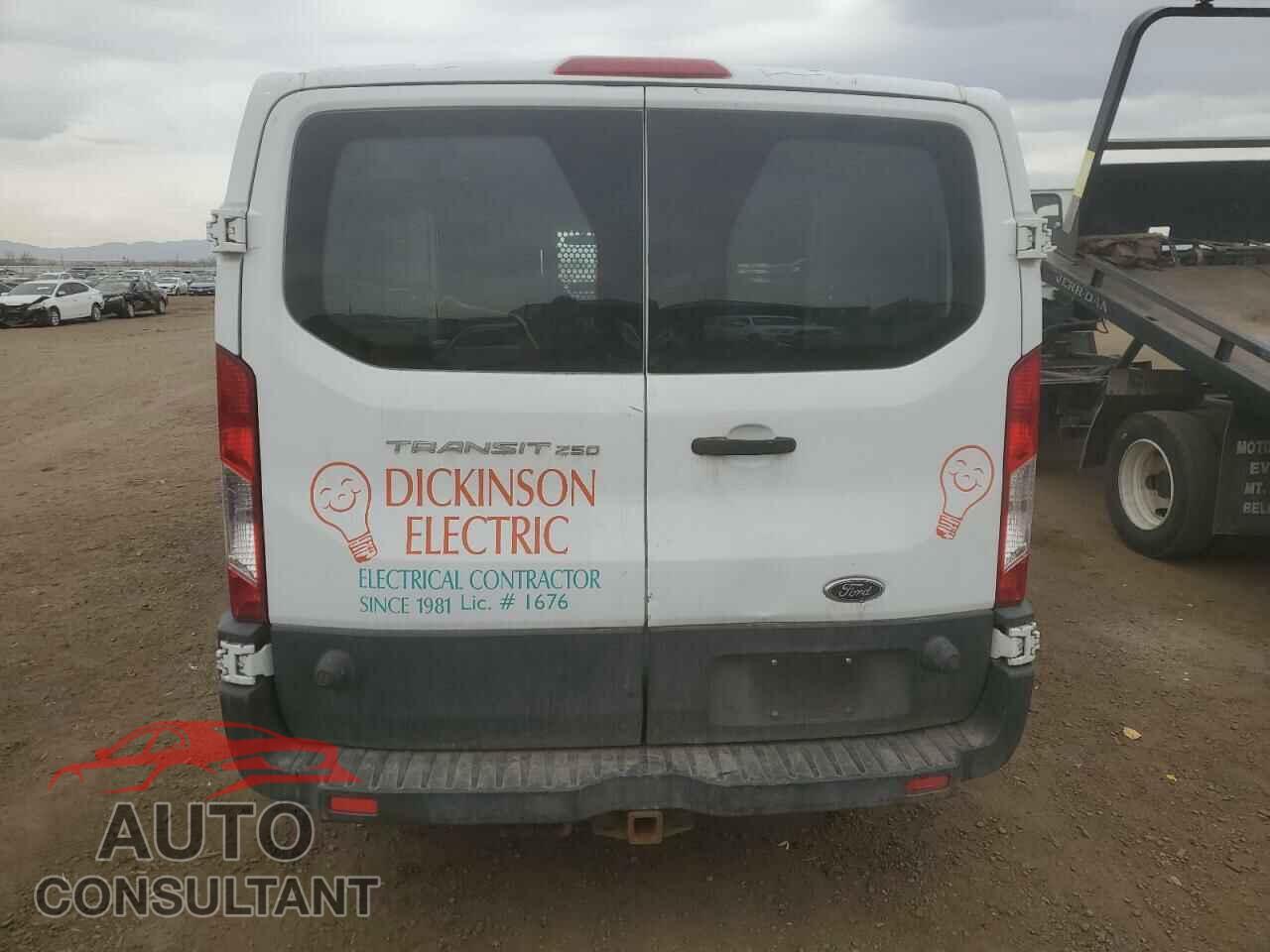 FORD TRANSIT 2015 - 1FTNR2ZM3FKA12962