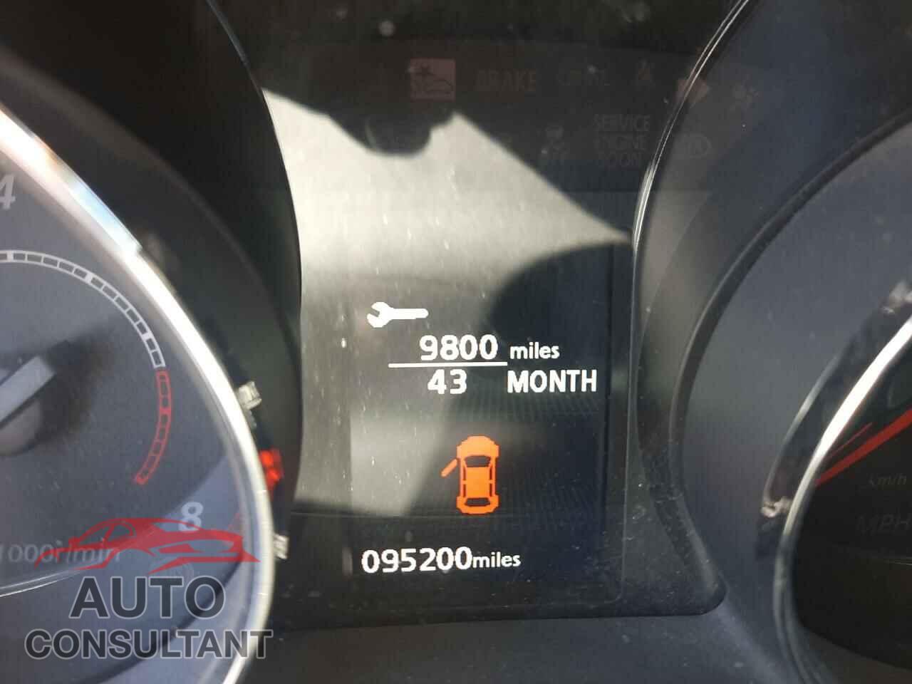 MITSUBISHI OUTLANDER 2019 - JA4AP3AUXKU007742