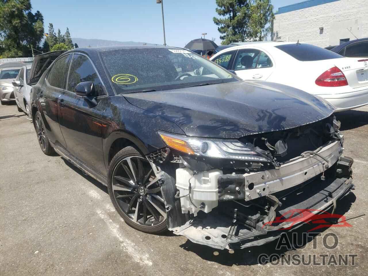 TOYOTA CAMRY 2018 - 4T1B61HK7JU560526
