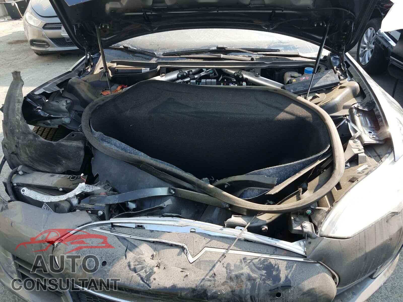 TESLA MODEL S 2016 - 5YJSA1E22GF128127