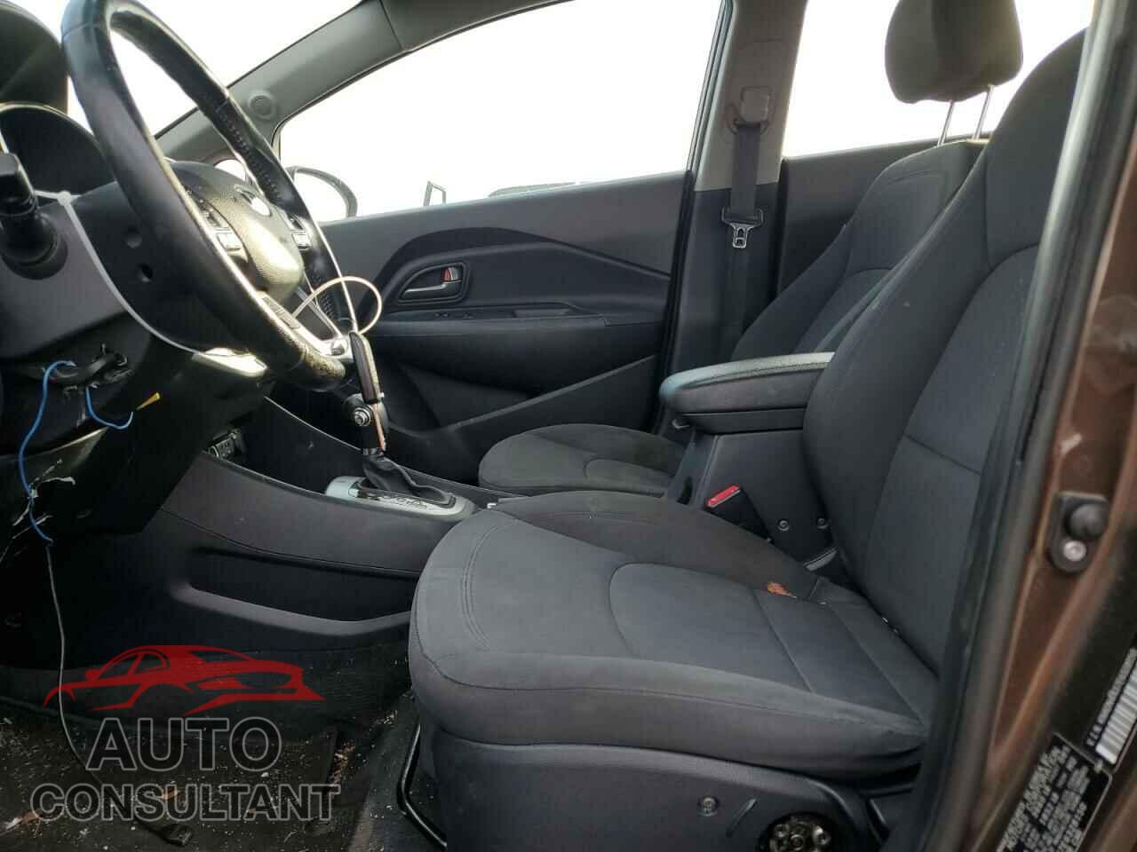 KIA RIO 2014 - KNADN4A37E6328150