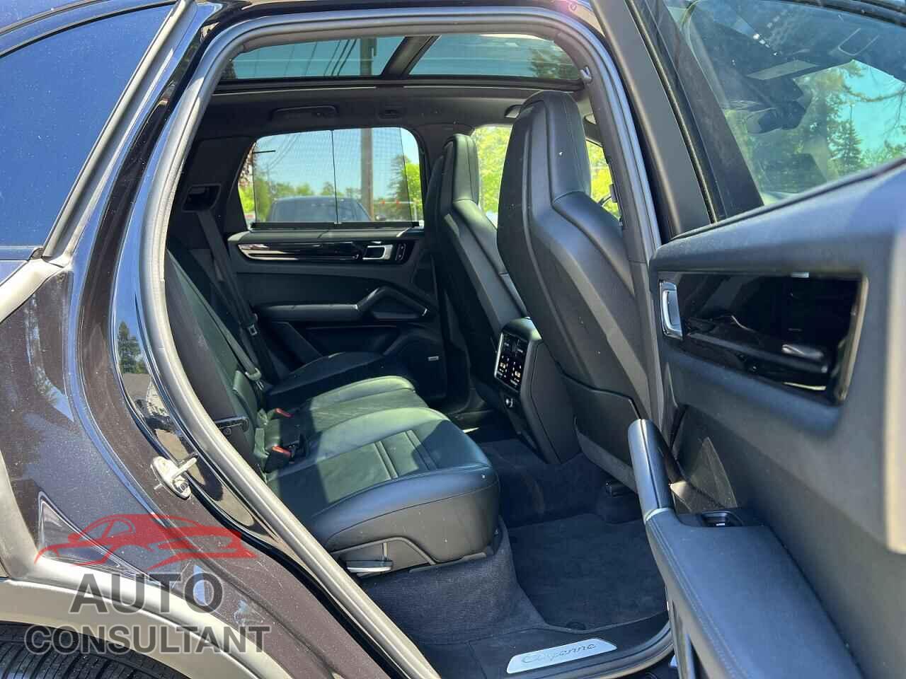 PORSCHE CAYENNE 2019 - WP1AE2AY8KDA52072