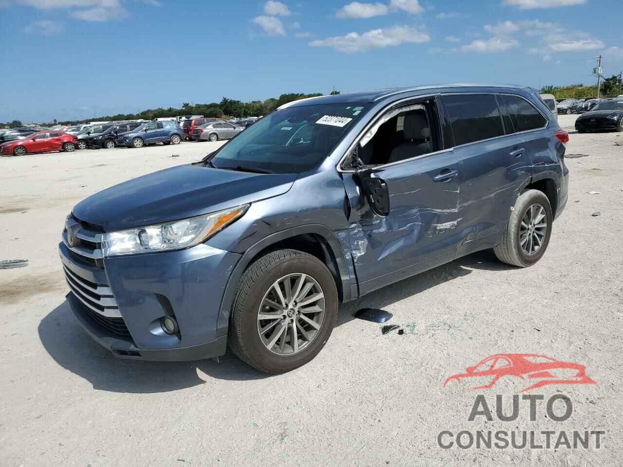 TOYOTA HIGHLANDER 2018 - 5TDKZRFH9JS276918