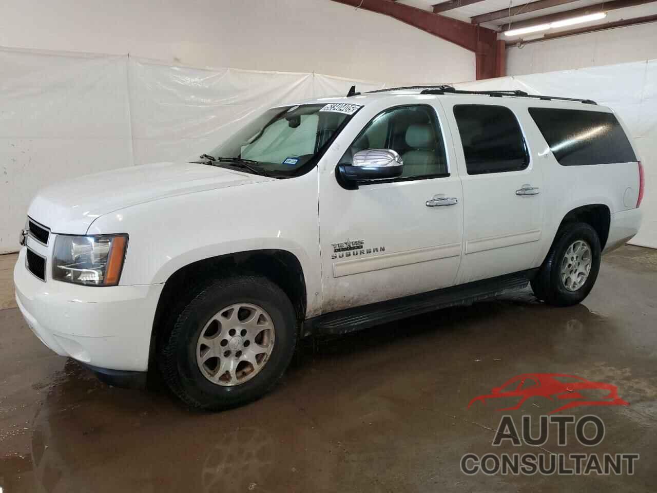 CHEVROLET SUBURBAN 2011 - 1GNSCJE0XBR322861