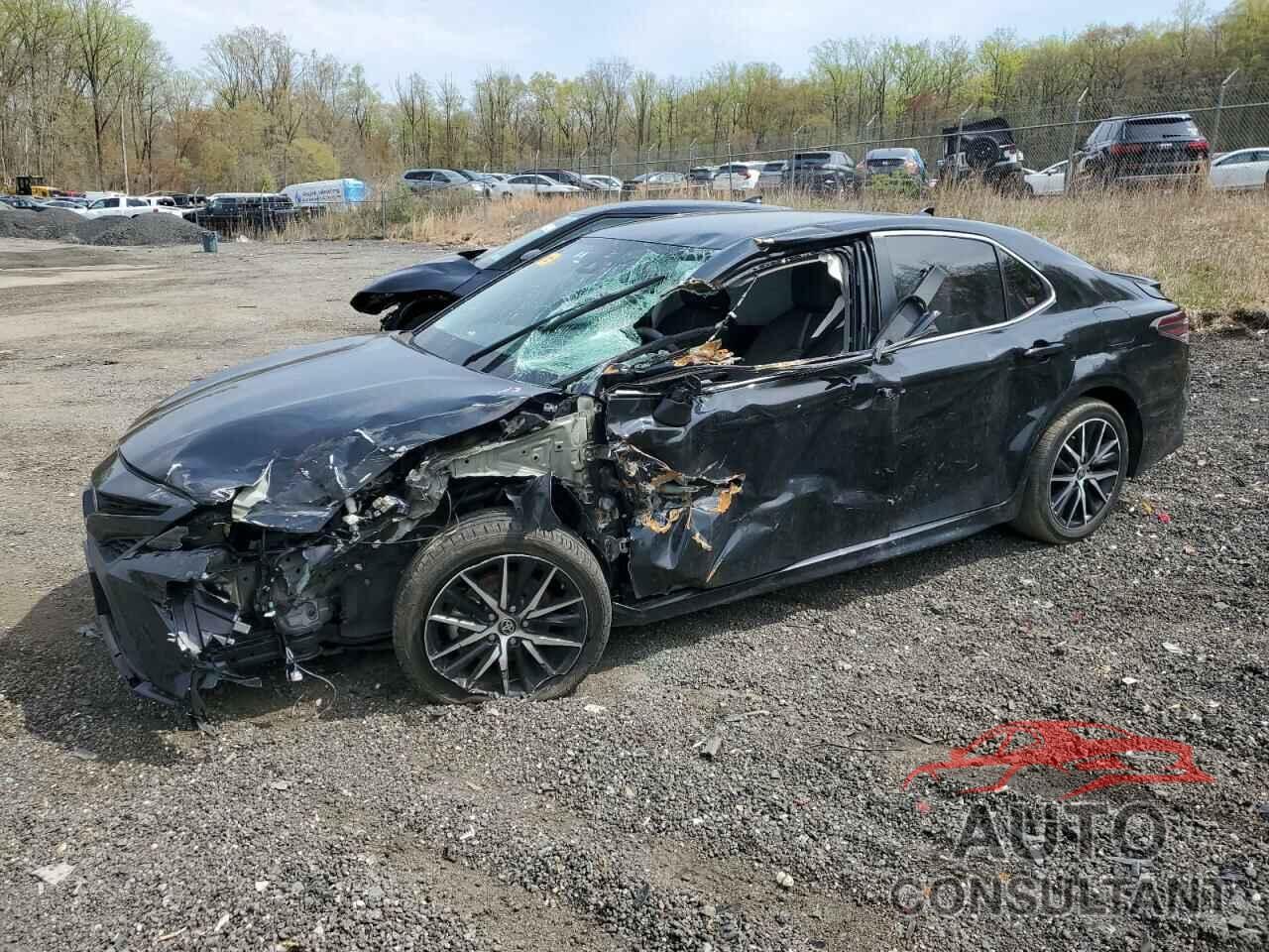 TOYOTA CAMRY 2024 - 4T1G11AK3RU893607