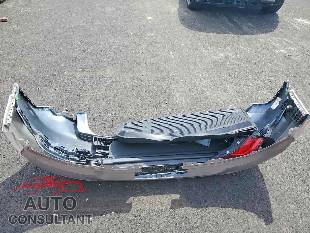 AUDI E-TRON 2023 - WA1AAAGE2PB024950