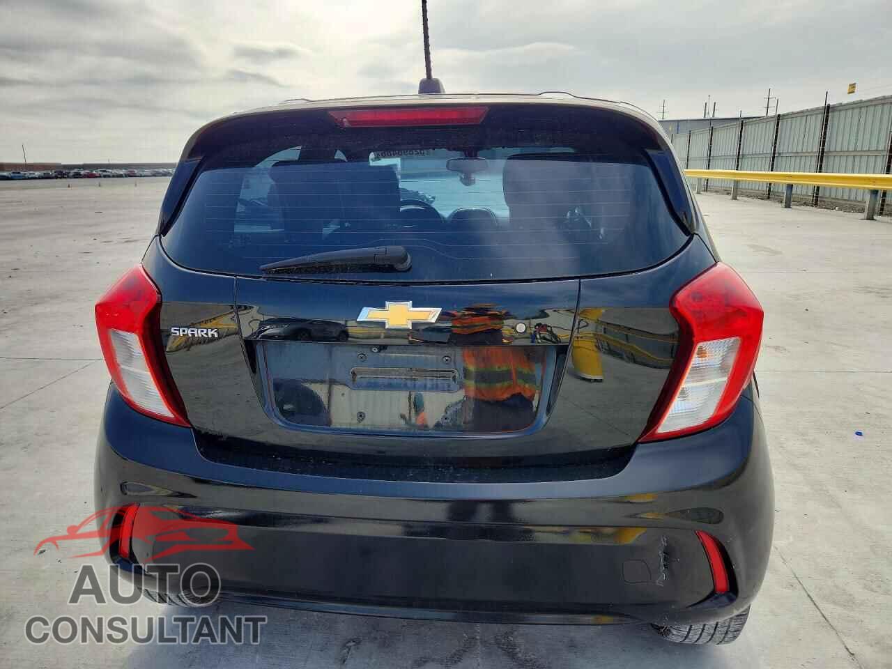 CHEVROLET SPARK 2017 - KL8CB6SA3HC811908