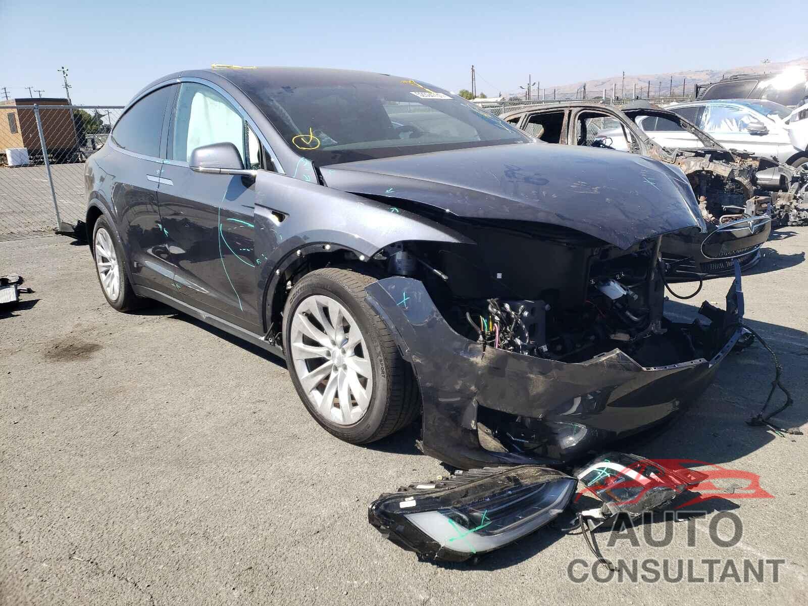 TESLA MODEL X 2019 - 5YJXCBE20KF184596