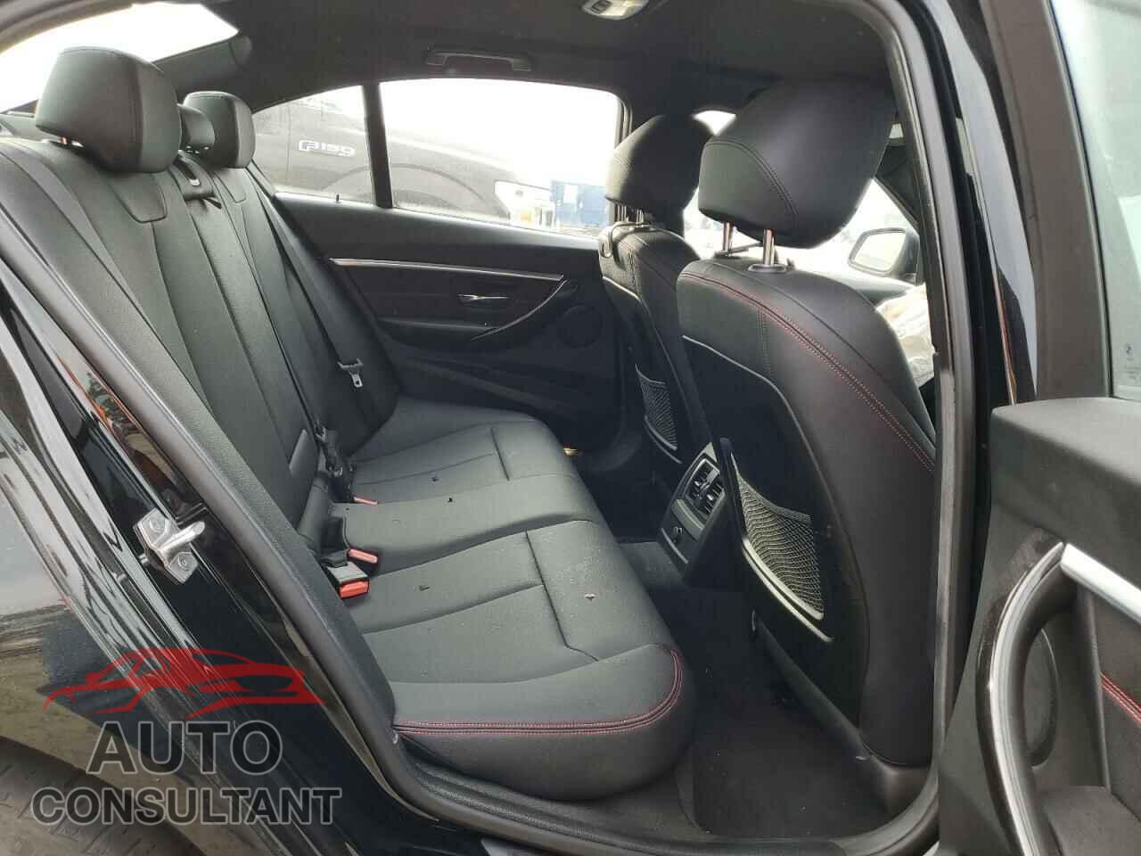BMW 3 SERIES 2016 - WBA8E3G58GNU03192