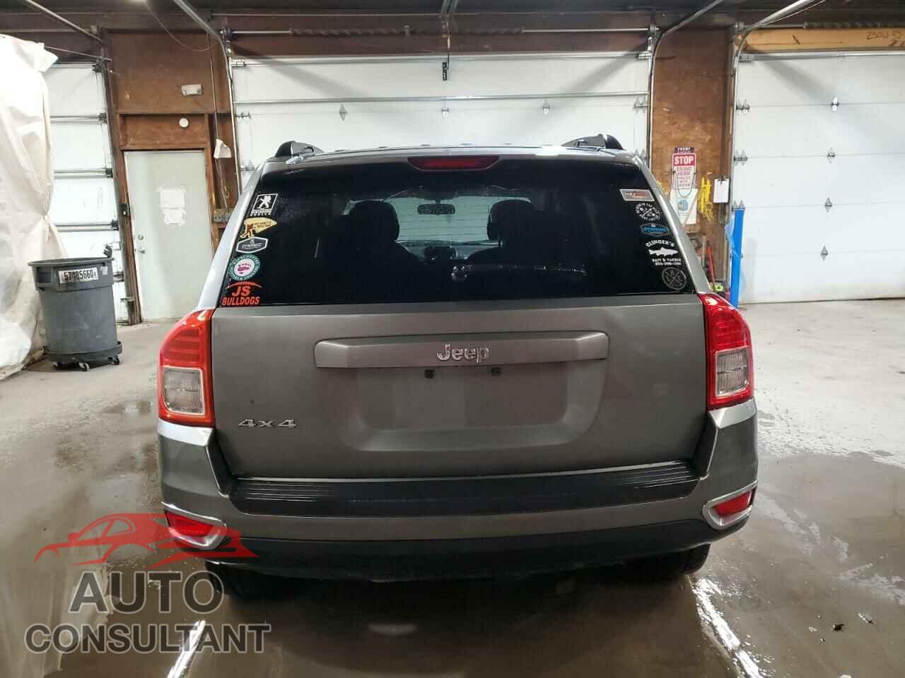JEEP COMPASS 2011 - 1J4NF1FB9BD207804