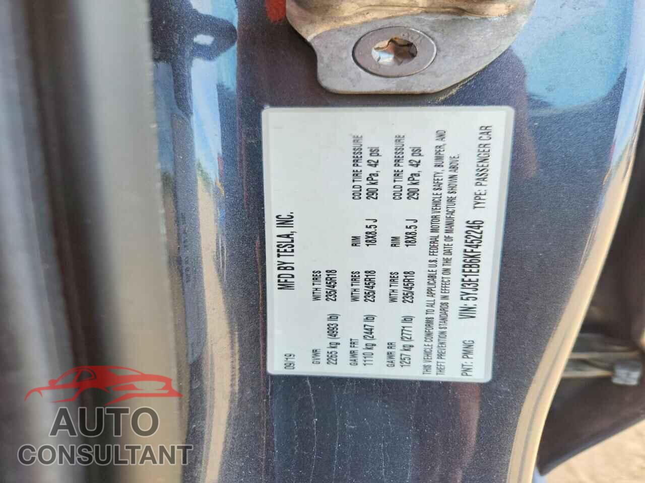 TESLA MODEL 3 2019 - 5YJ3E1EB6KF452246
