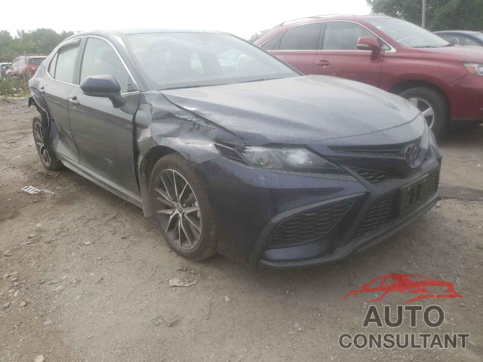 TOYOTA CAMRY 2021 - 4T1G11AK3MU578041