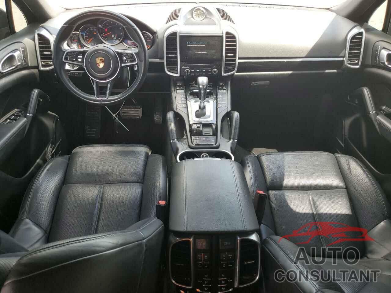 PORSCHE CAYENNE 2018 - WP1AA2A26JKA03230