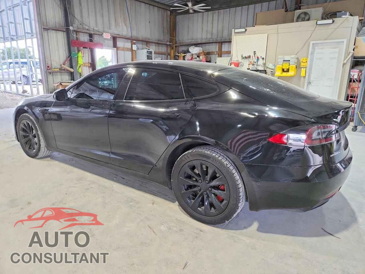 TESLA MODEL S 2019 - 5YJSA1E22KF304845