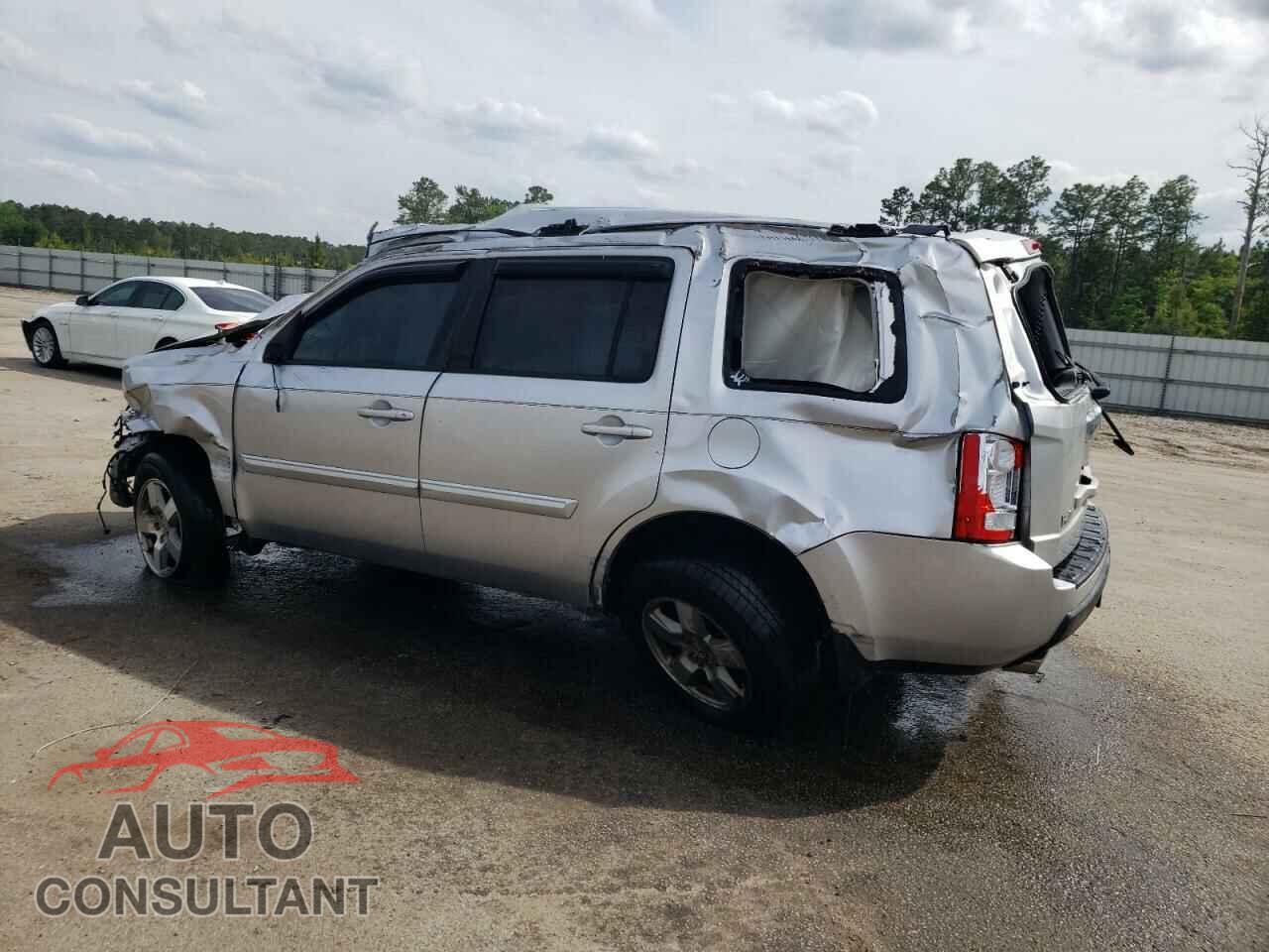HONDA PILOT 2011 - 5FNYF4H75BB005273
