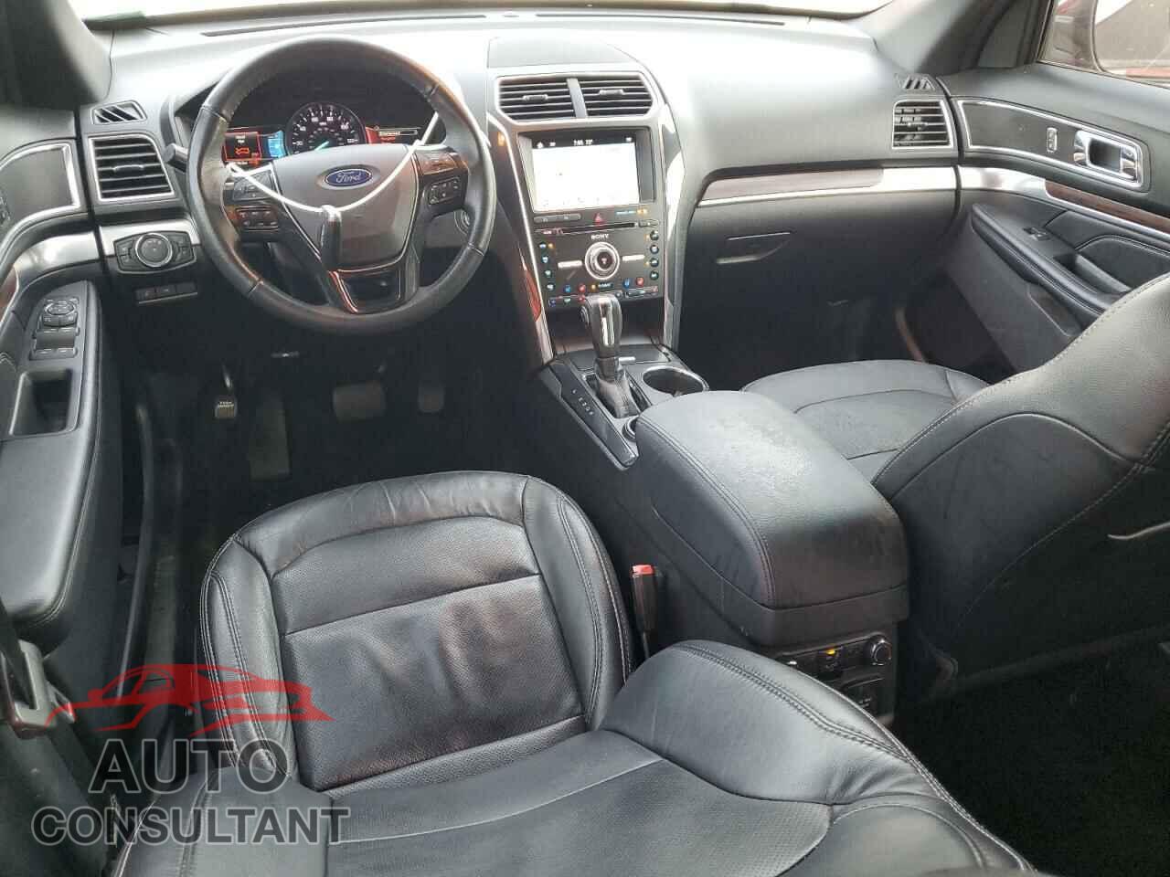 FORD EXPLORER 2018 - 1FM5K7F86JGB85102