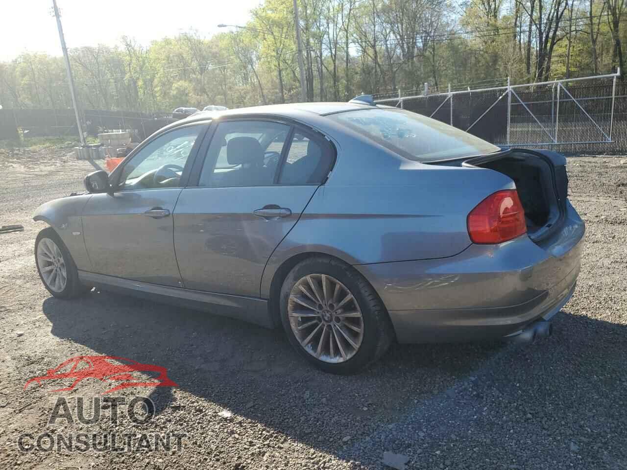 BMW 3 SERIES 2011 - WBAPH7C50BE681996