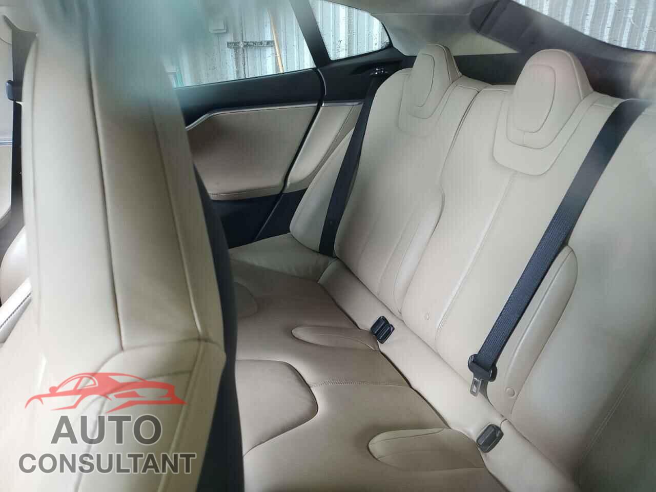 TESLA MODEL S 2013 - 5YJSA1DN1DFP12218