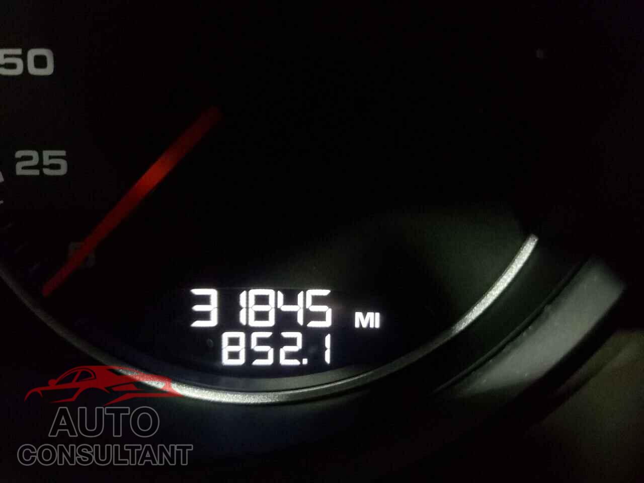 PORSCHE CAYENNE 2018 - WP1AA2A20JKA03952