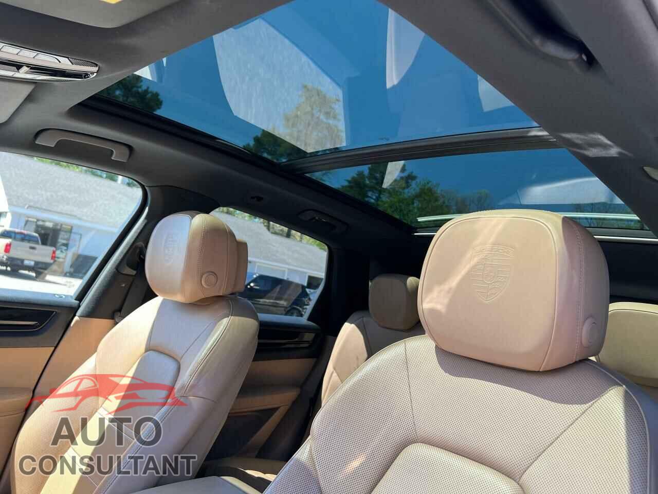 PORSCHE CAYENNE 2019 - WP1AE2AY7KDA50152