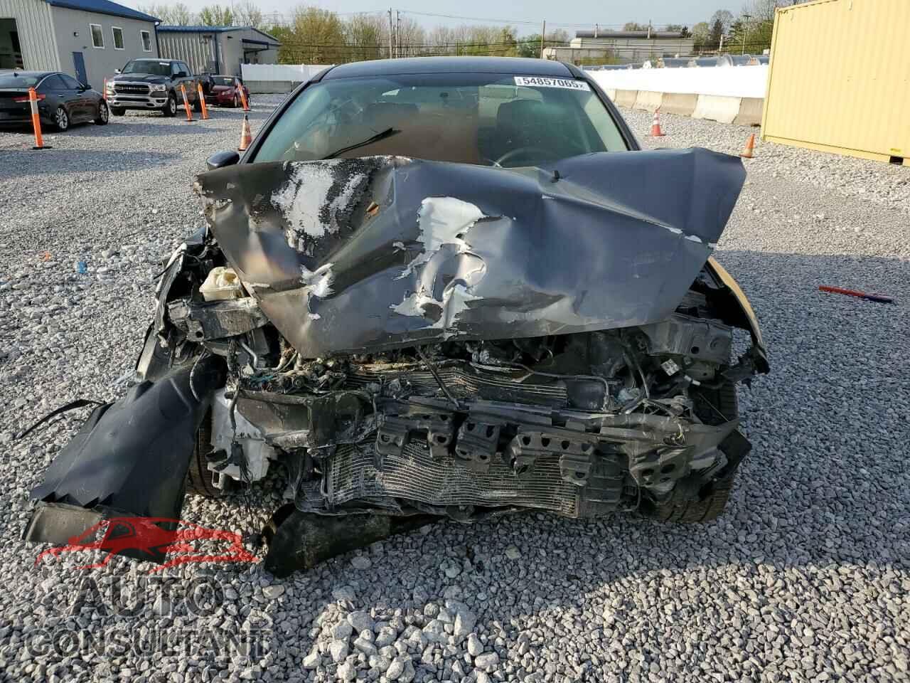 FORD FOCUS 2017 - 1FADP3F24HL289746