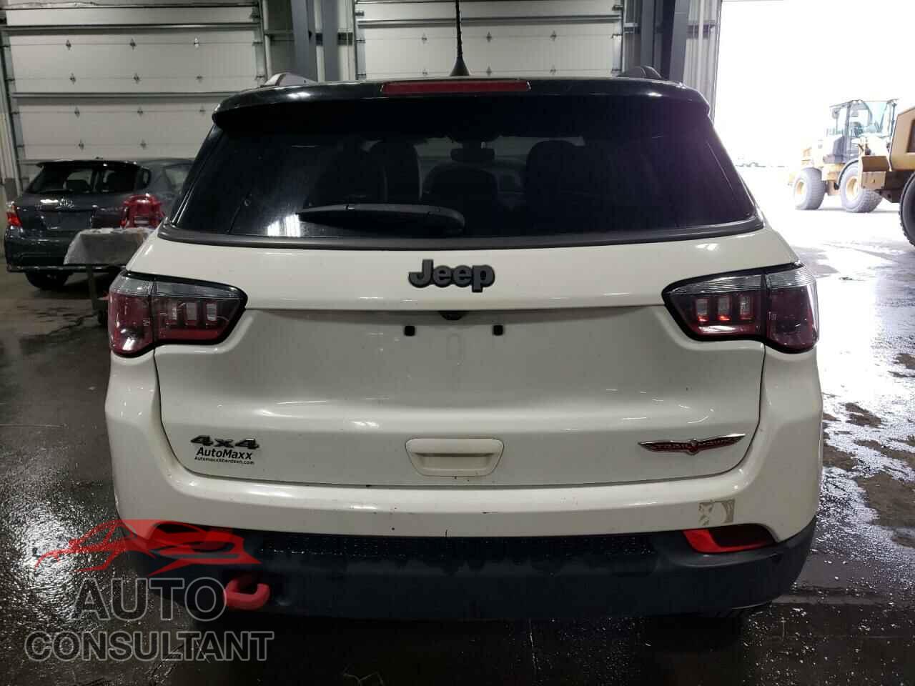 JEEP COMPASS 2019 - 3C4NJDDB8KT618193