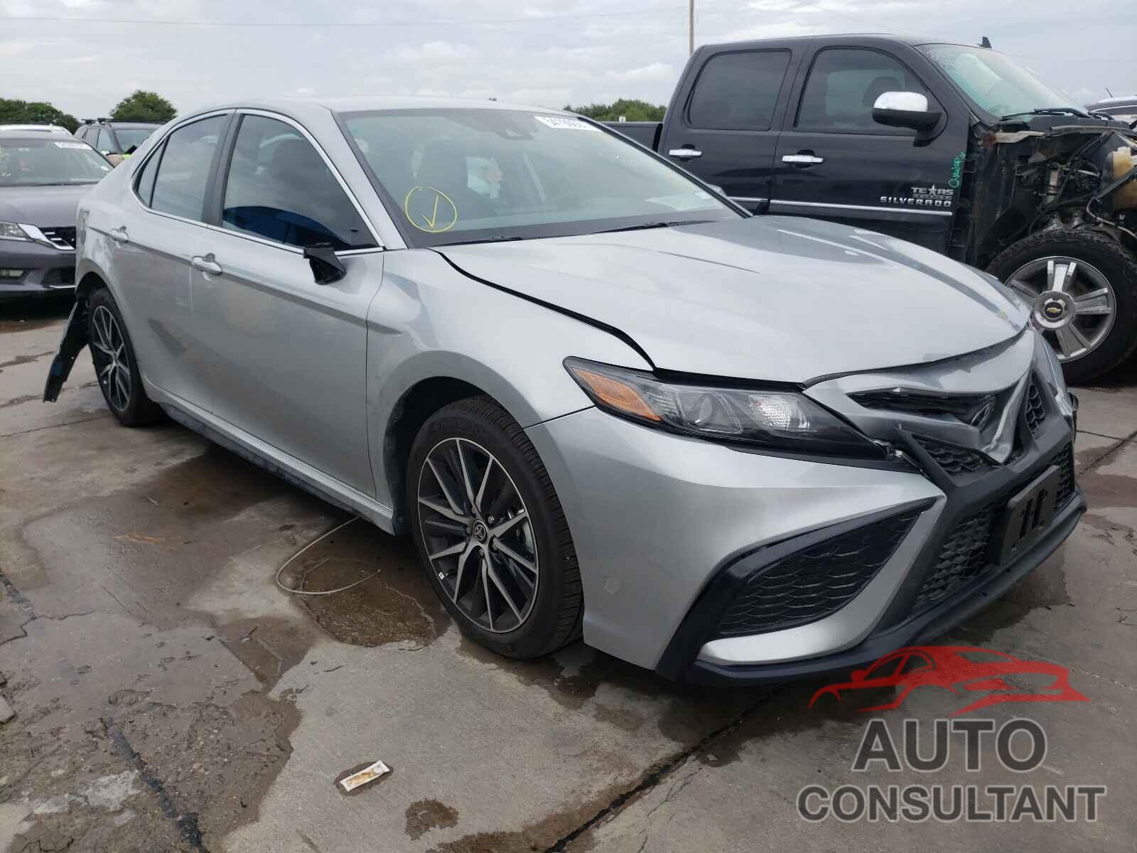TOYOTA CAMRY 2021 - 4T1G11AK0MU472372
