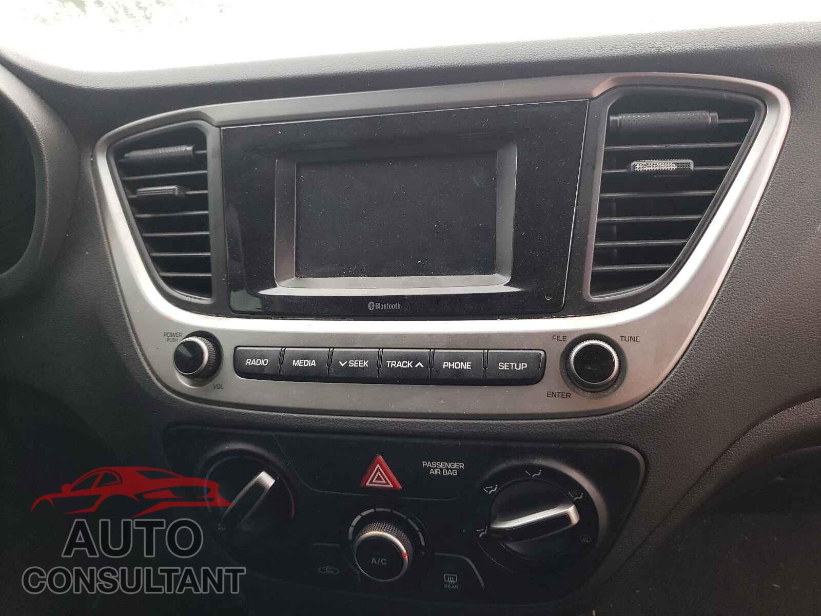 HYUNDAI ACCENT 2018 - 3KPC24A31JE012089