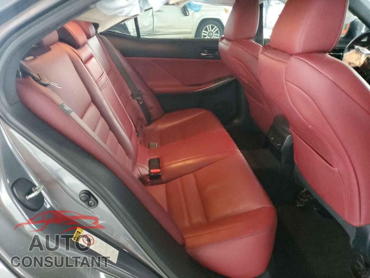 LEXUS IS 2016 - JTHBA1D20G5017660