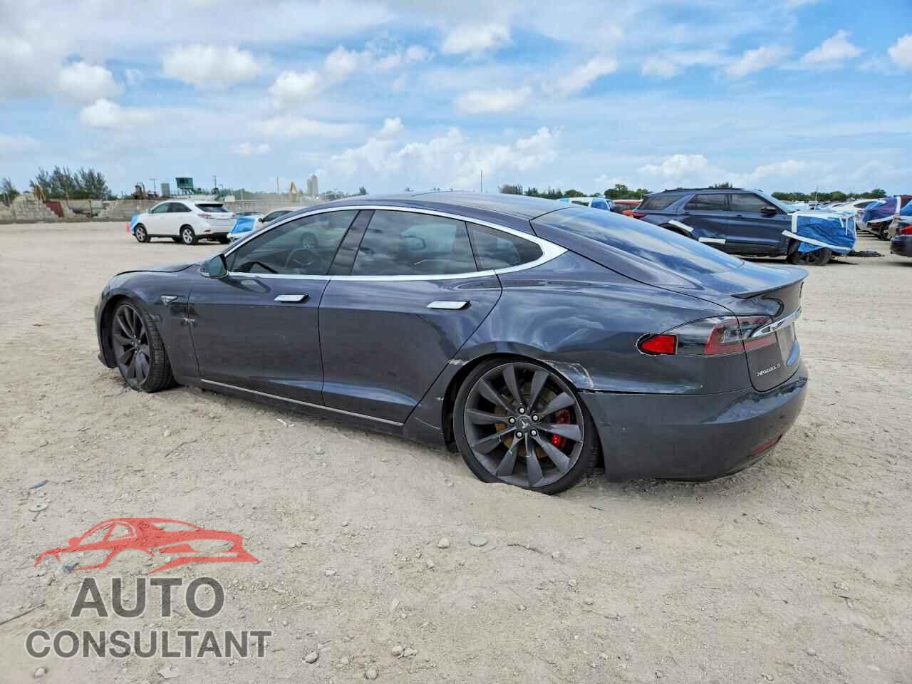 TESLA MODEL S 2016 - 5YJSA1E43GF143561