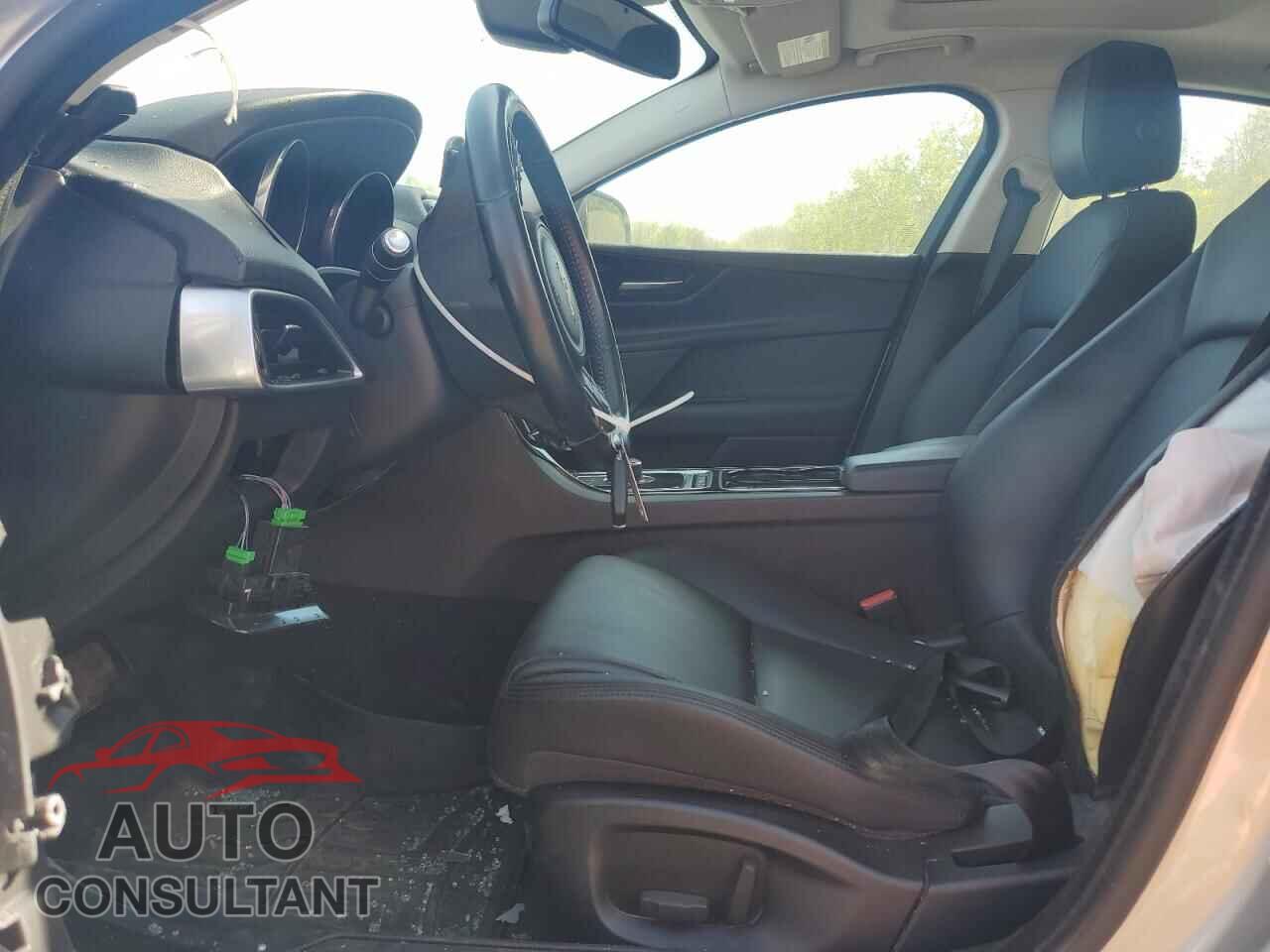 JAGUAR XE 2017 - SAJAJ4BV0HA972030