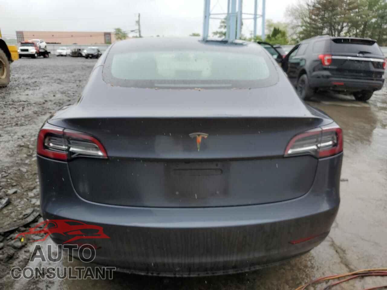 TESLA MODEL 3 2018 - 5YJ3E1EA3JF124014