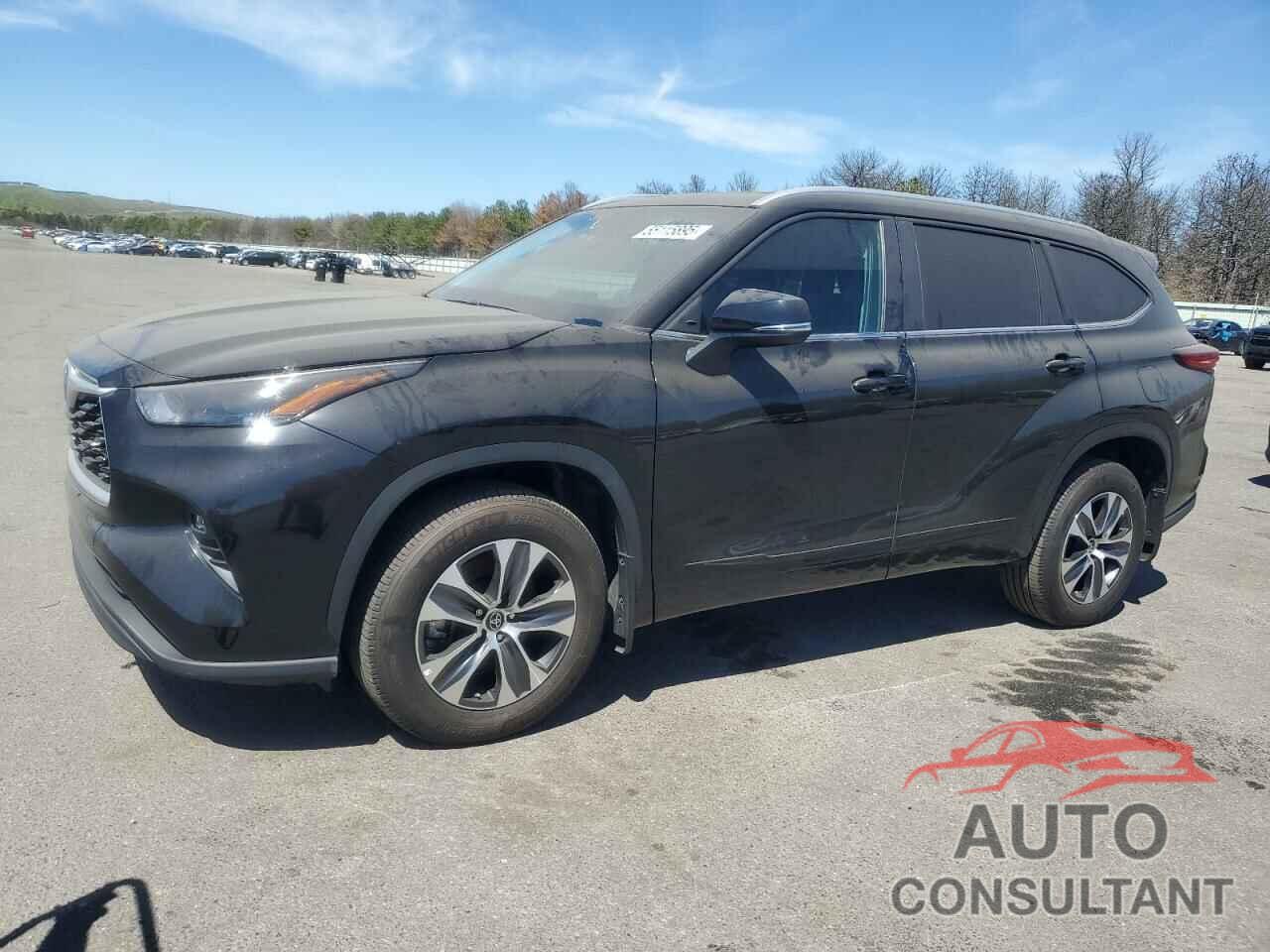 TOYOTA HIGHLANDER 2023 - 5TDKDRBH7PS038675